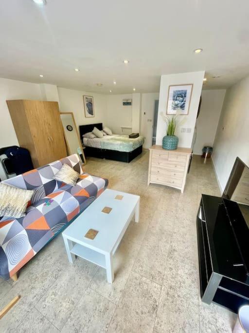 Cambridge City Centre Studio, Sleeps 3 Buitenkant foto